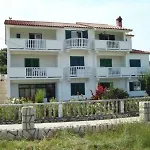 Antica Boric 139 לופאר
